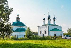 Пятницкая и Входо-Иерусалимская церкви