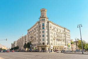 Дом под юбкой