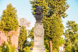 Бюст Карла Маркса